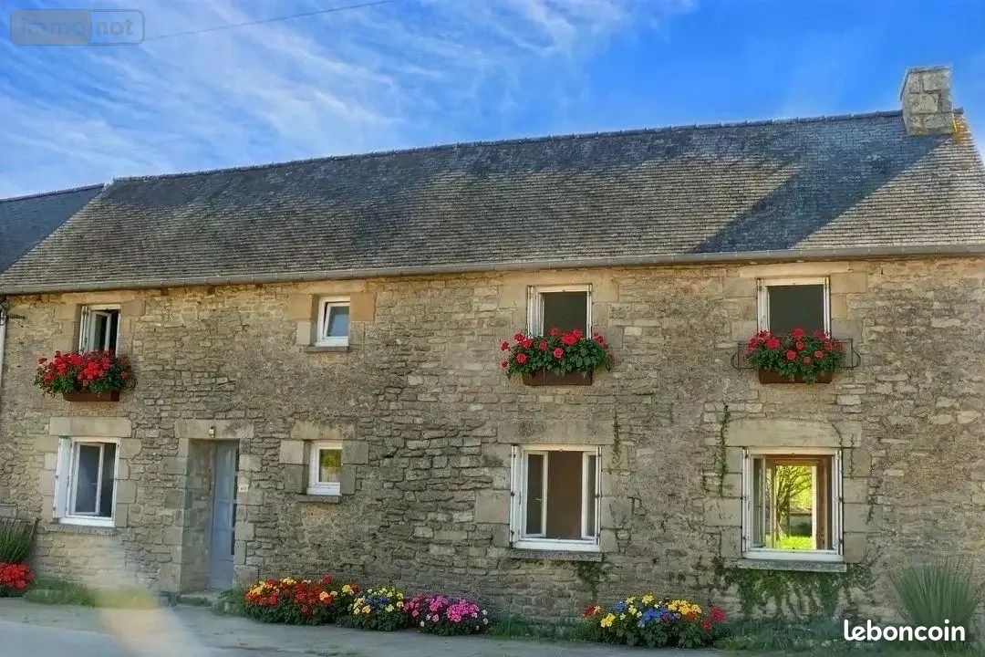 Maison 6 pièces 418 m² · à Brusvily · 418 m² · 178 100 €