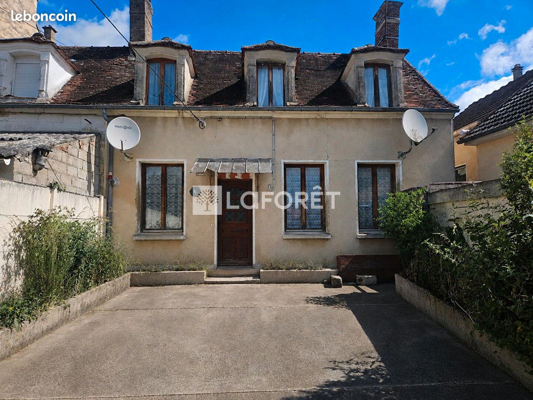 Maison 4 pièces 75 m² · à Bury · 75 m² · 111 000 €