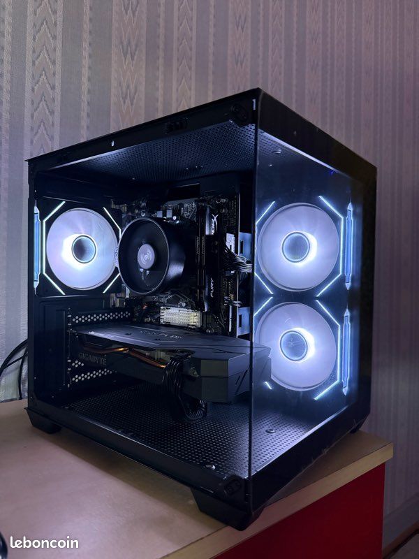 PC Gamer Aquarium - GTX 1070 (image 1)