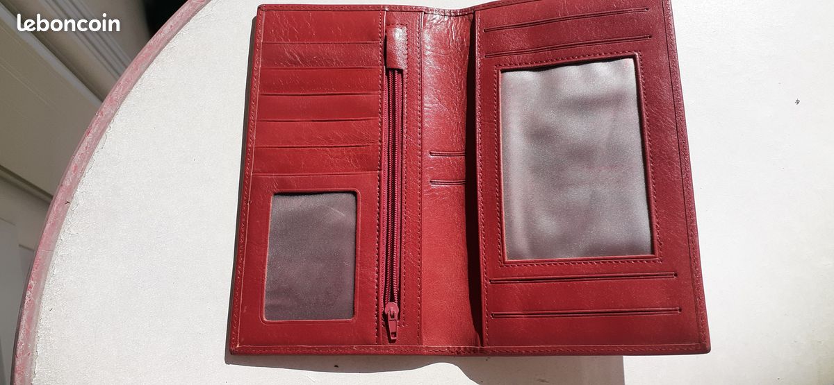 Pochette porte carte et documents (image 2)