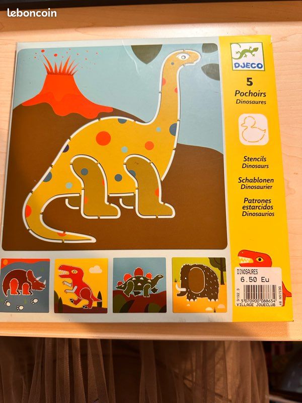 Les Pochoirs de Dinosaures et Princesses (image 1)