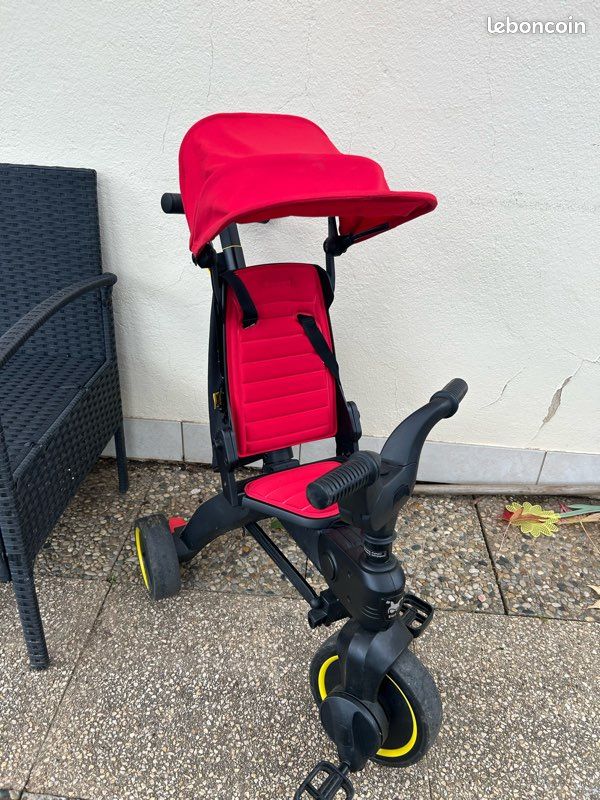 Tricycle doona (image 1)