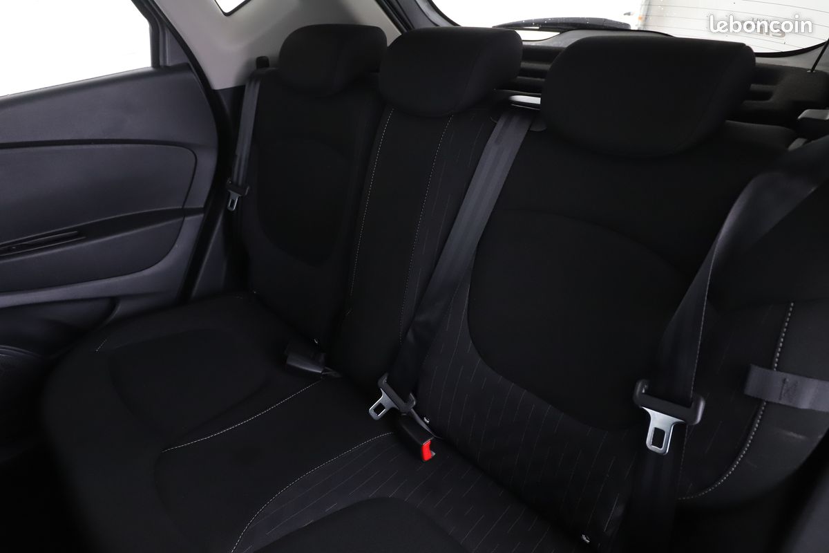 Renault Captur 1.3 TCe Limited 131 ch (image 8)