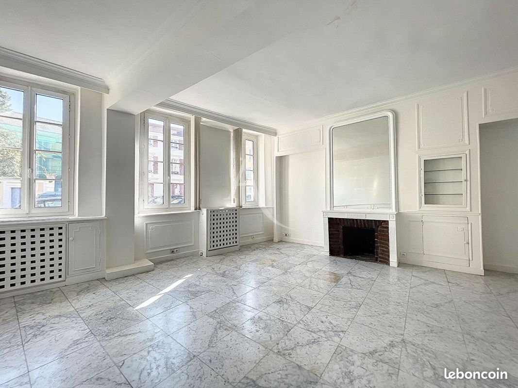 Maison 6 pièces 102 m² · à Saint-Germain-en-Laye · 102 m² · 775 000 €