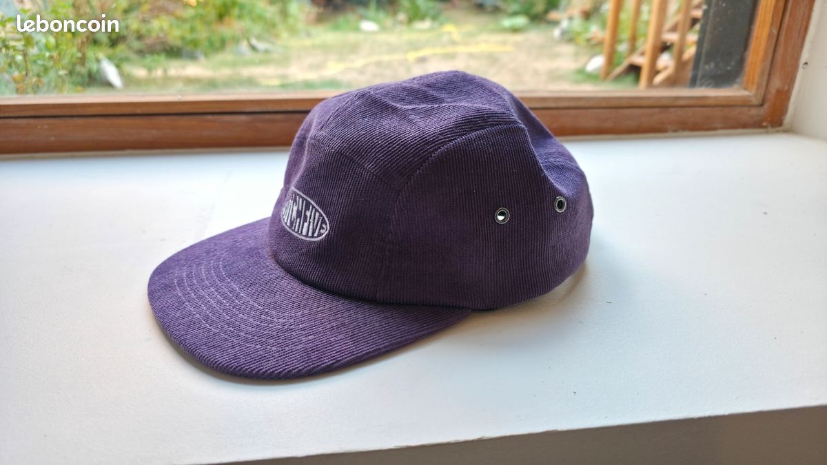 Casquette violette Switch Five (image 1)