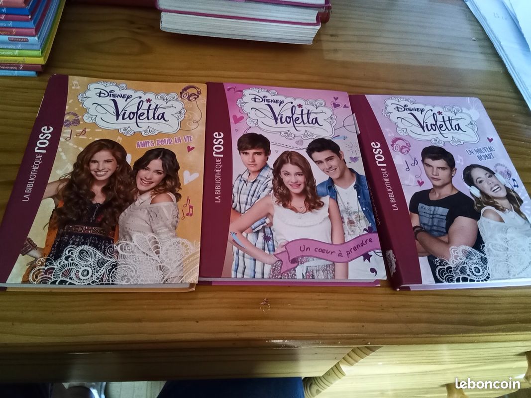 Livre violetta (image 1)