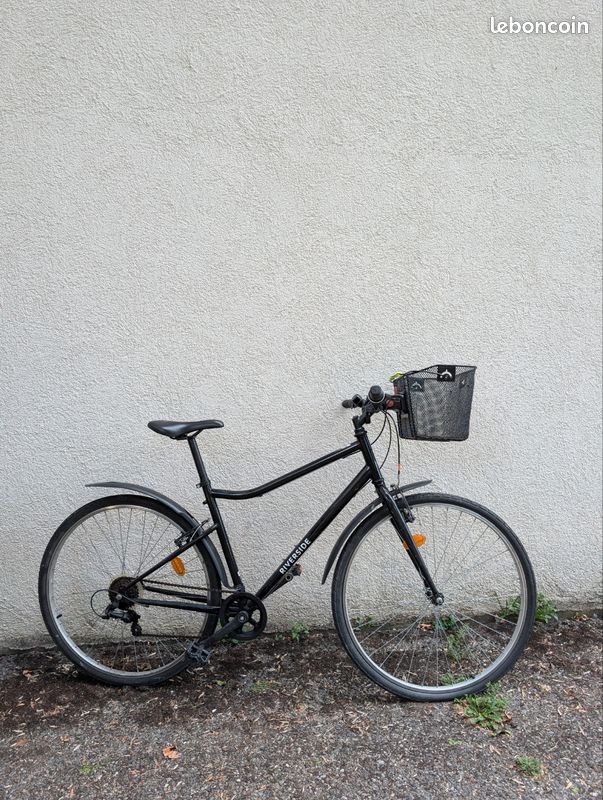 Vélo Riverside RS100 noir avec panier – à réviser (image 1)