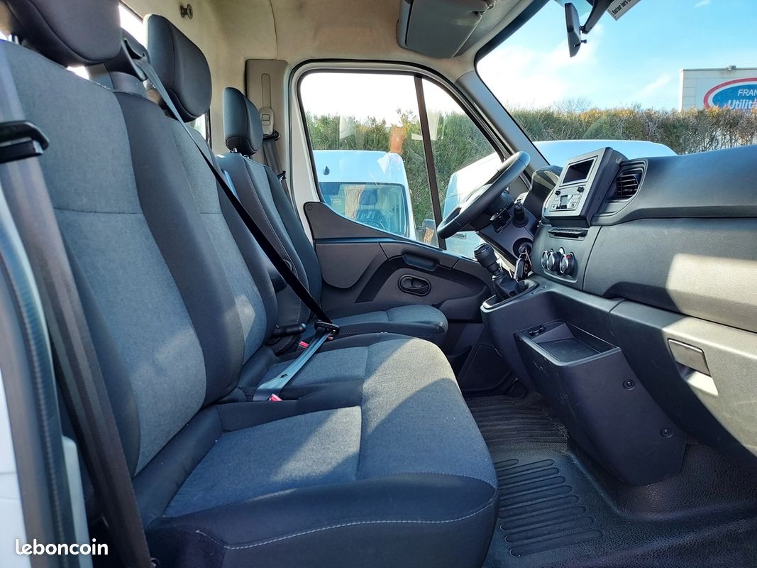 Renault MASTER III PLATEAU FIXE EQUIPMEN R3500 L3 2.3 BLUE DCI 130CH CONFORT DEPANNEUSE (image 8)