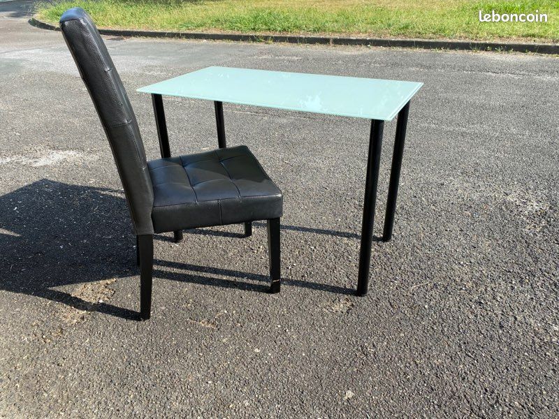 Table en verre de bureau (image 1)