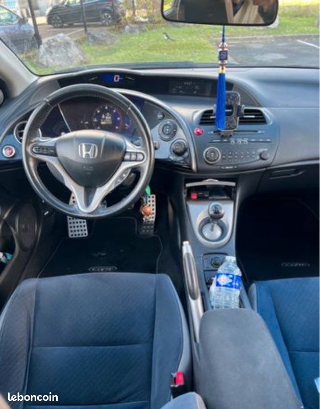 Honda Civic (image 3)