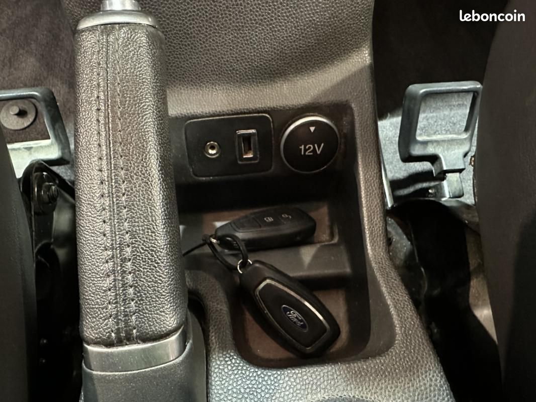 Ford EcoSport TDCi 95 Titanium (image 14)