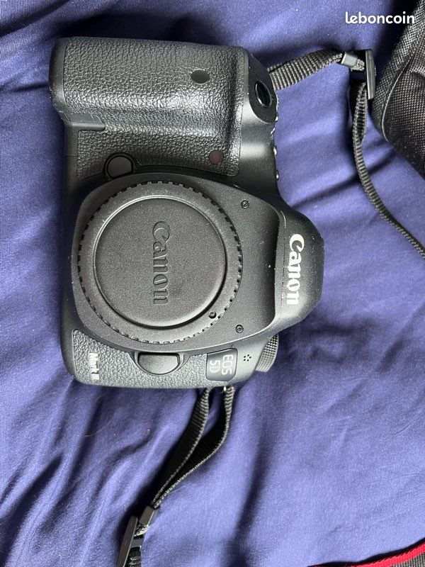 Canon EOS 5 D Mark III (image 1)