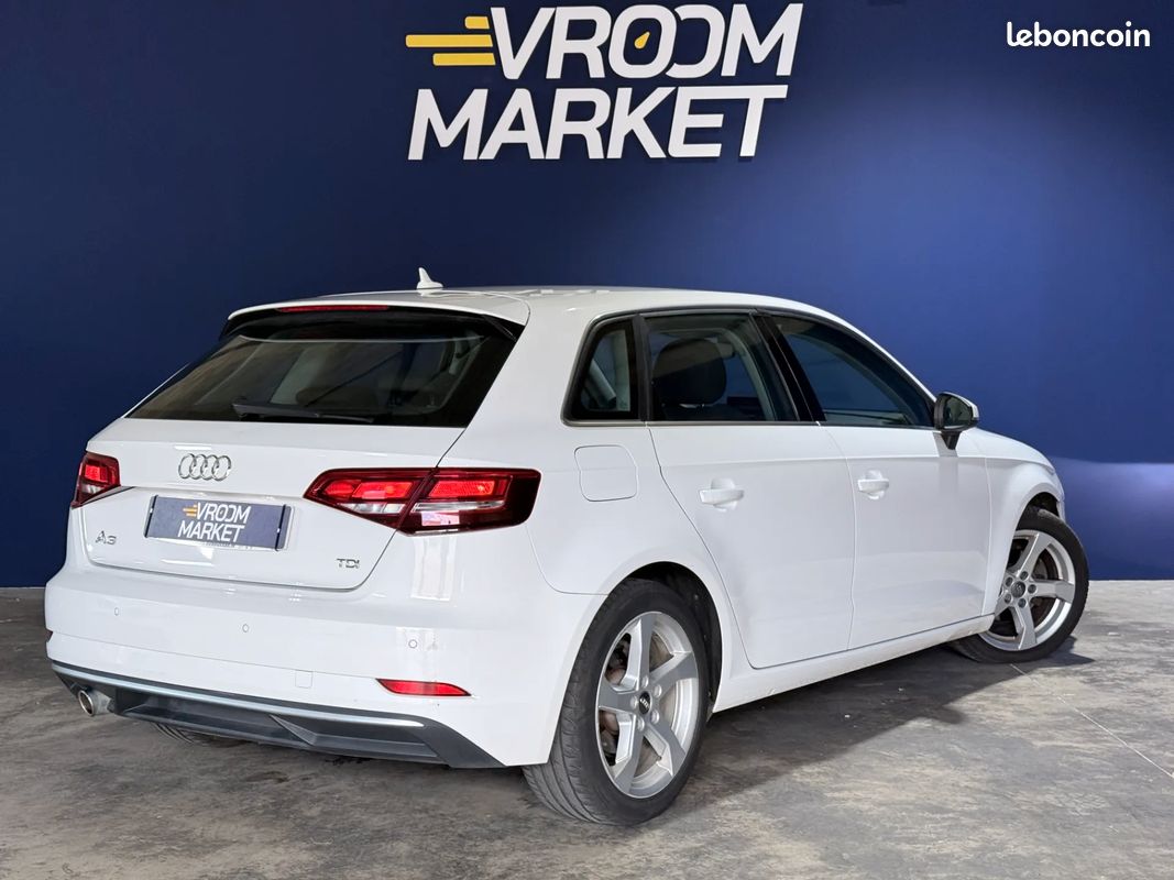 AUDI A3 1.6 D 110ch DESIGN - 2016 - Suivi complet - Phares LED - CARPLAY - DISTRIBUTION OK (image 4)