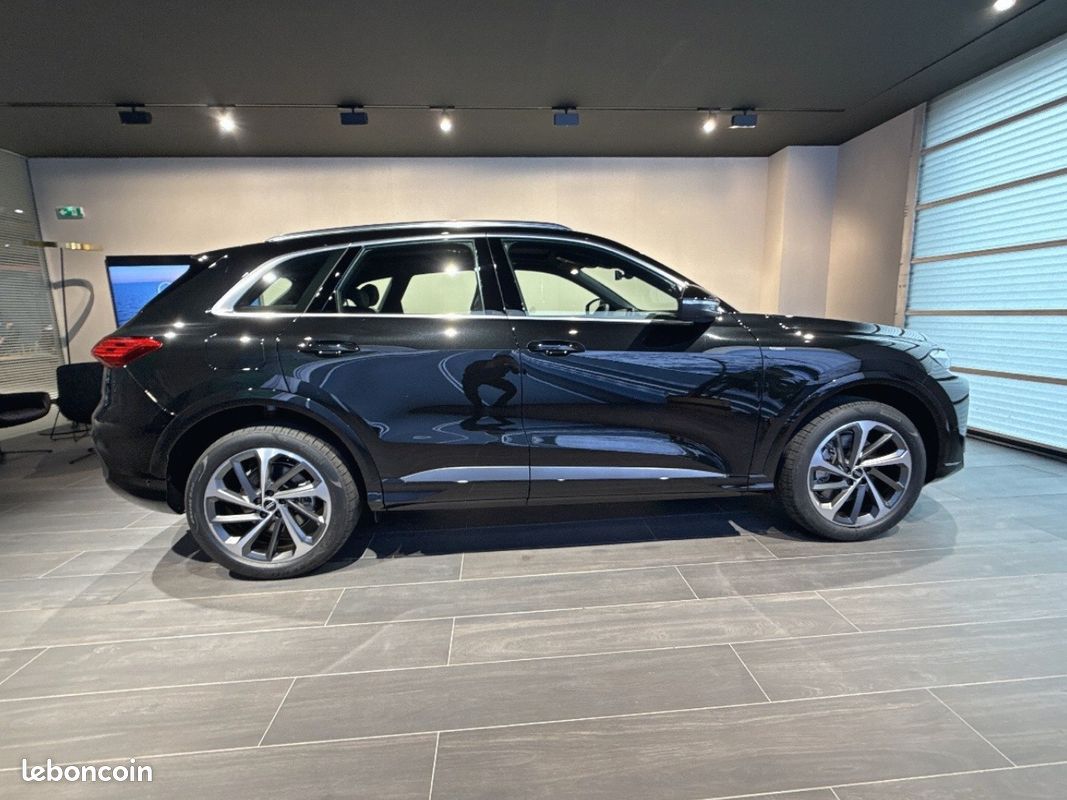 AUDI Q5 e-hybrid 299 ch S tronic 7 Quattro S line (image 6)