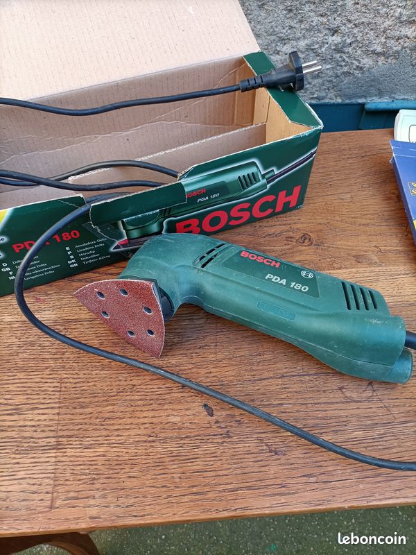 Ponceuse Bosch et accessoires (image 2)