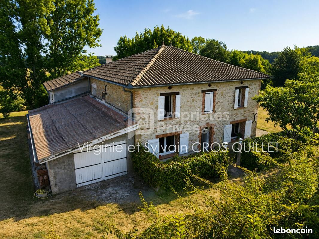 Maison 9 pièces 255 m² · à Lavaur · 255 m² · 330 000 €