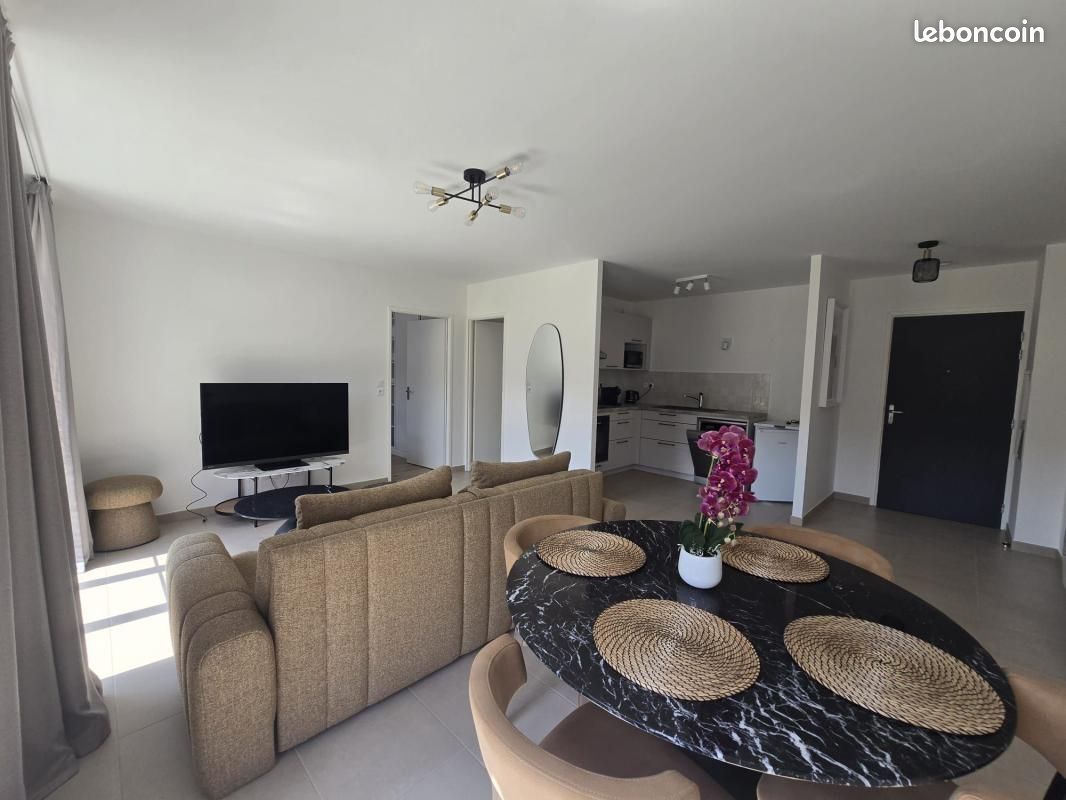 Appartement 2 pièces 52 m² · à Chanteloup-en-Brie · 52 m² · 1 090 €