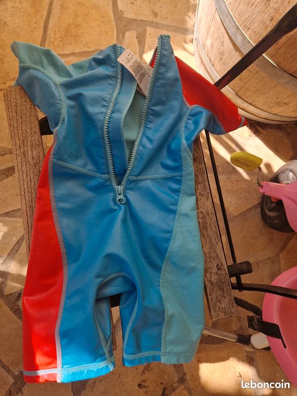 Combinaison de bain enfant (image 2)