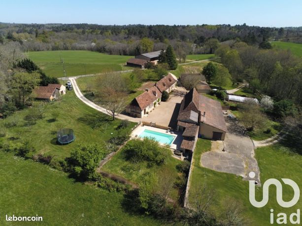 Propriété 1 pièce 430 m²