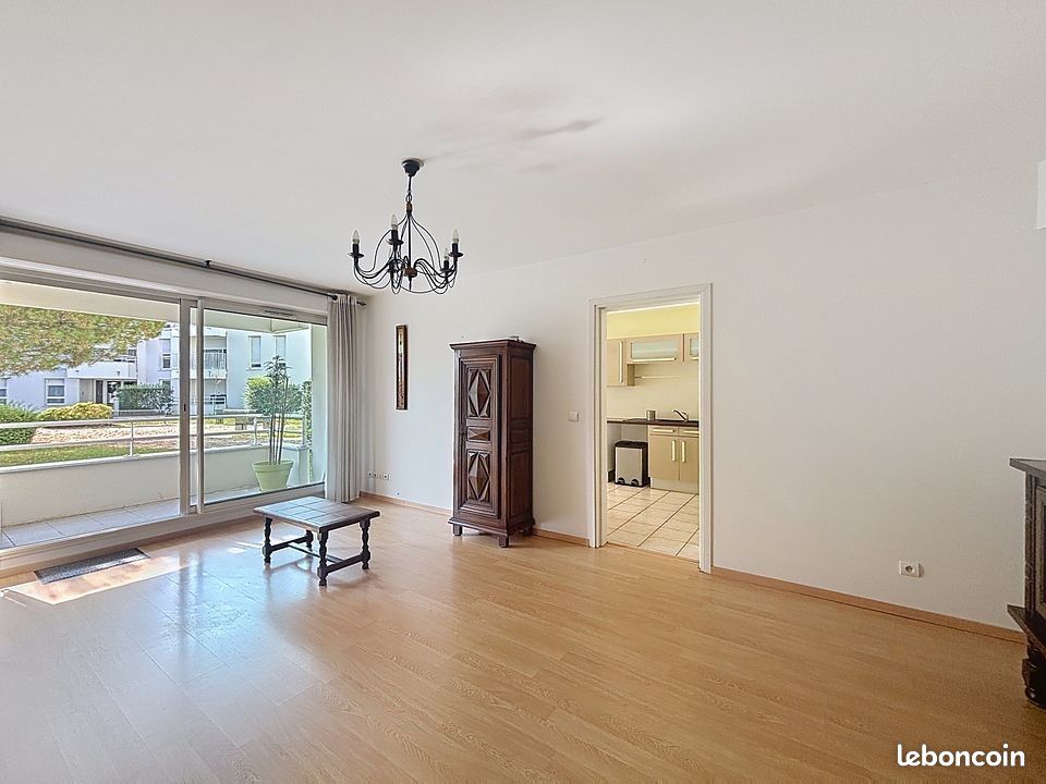Appartement 3 pièces 77 m² · à Bruges · 77 m² · 990 €/mois