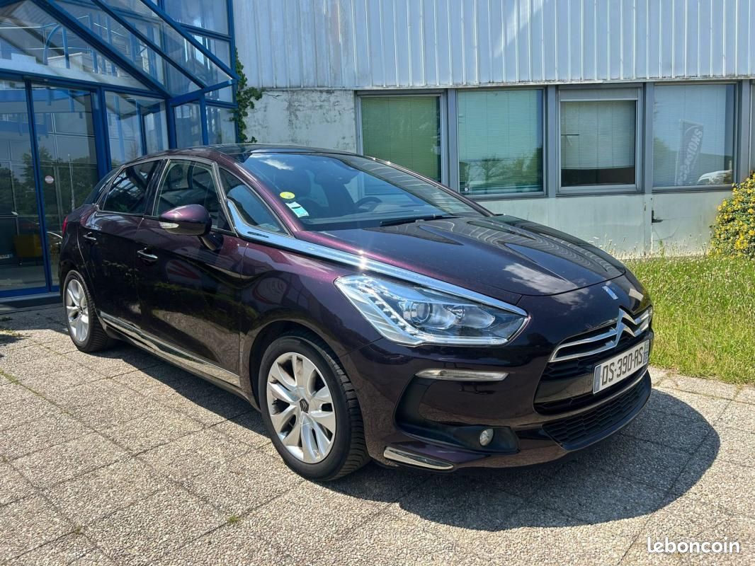 Citroën DS5 BlueHDi 180 Sport Chic A (image 2)