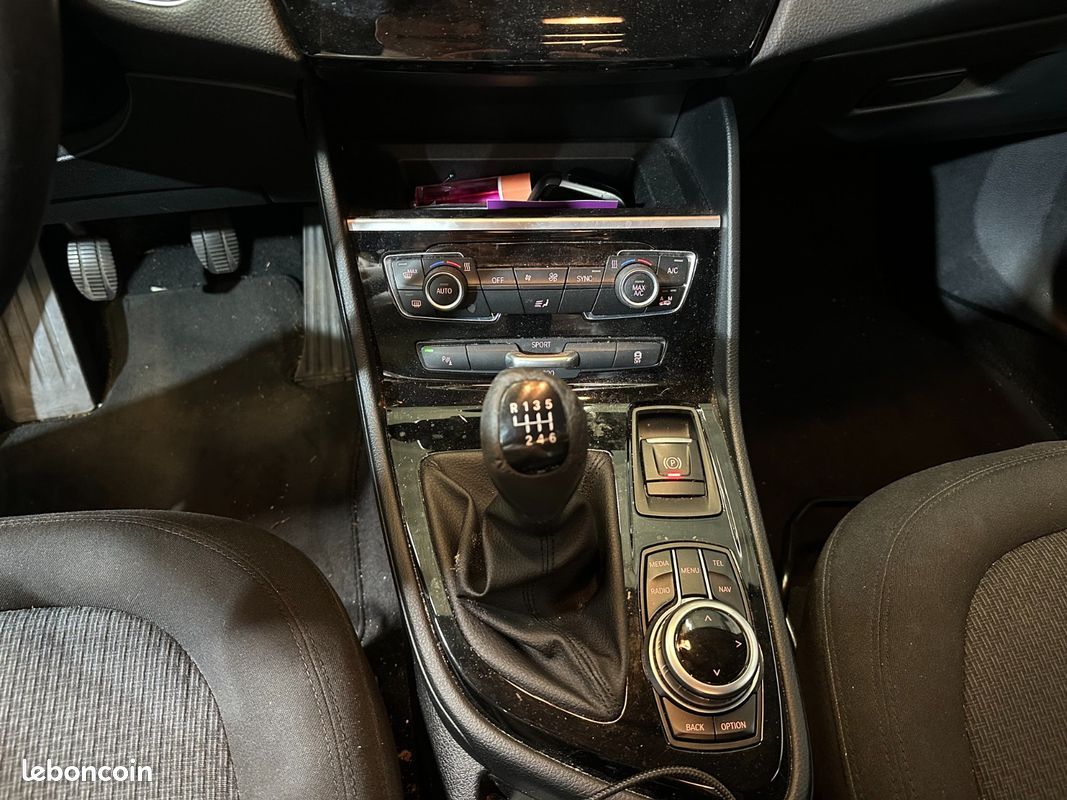 Bmw serie 2 1,5 d active tourer 216d lounge (image 24)