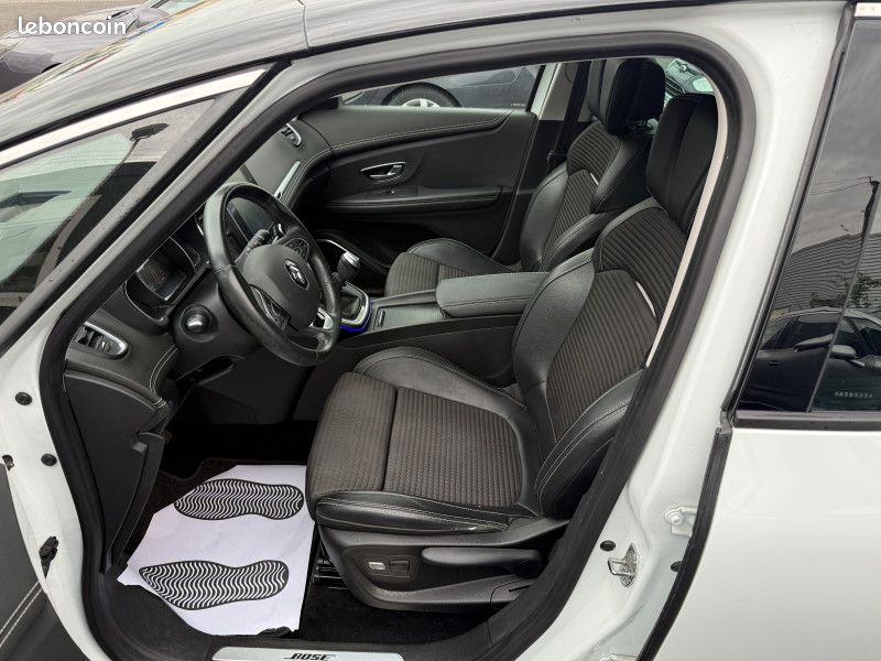 Renault SCENIC IV 1.2 TCE 130CH ENERGY INTENS (image 22)