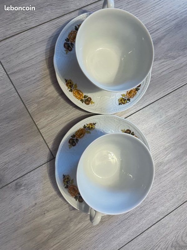 2 tasses et coupelles (image 1)