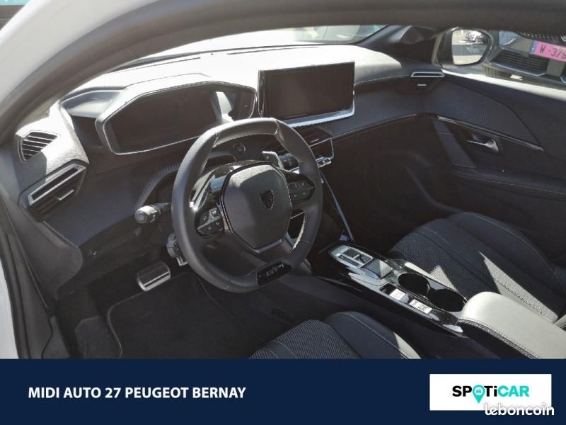 Peugeot 208 1.2 Hybrid 110ch GT e-DCS6 (image 8)
