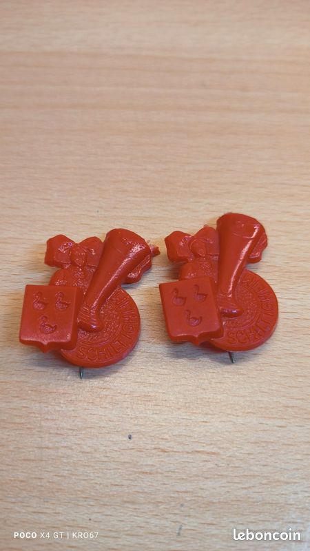 Lot De 2 Broches Vintage En Plastique - Occasion SUPERBE état - Accessoire Rétro