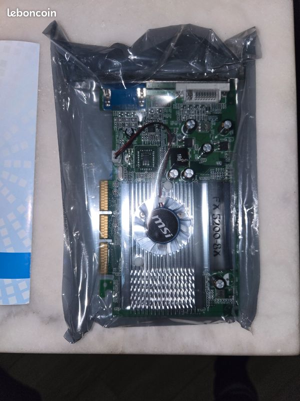 Carte Graphique MSI GeForce FX 5200 - 128Mo AGP (Retro Gaming) - Accessoires informatique