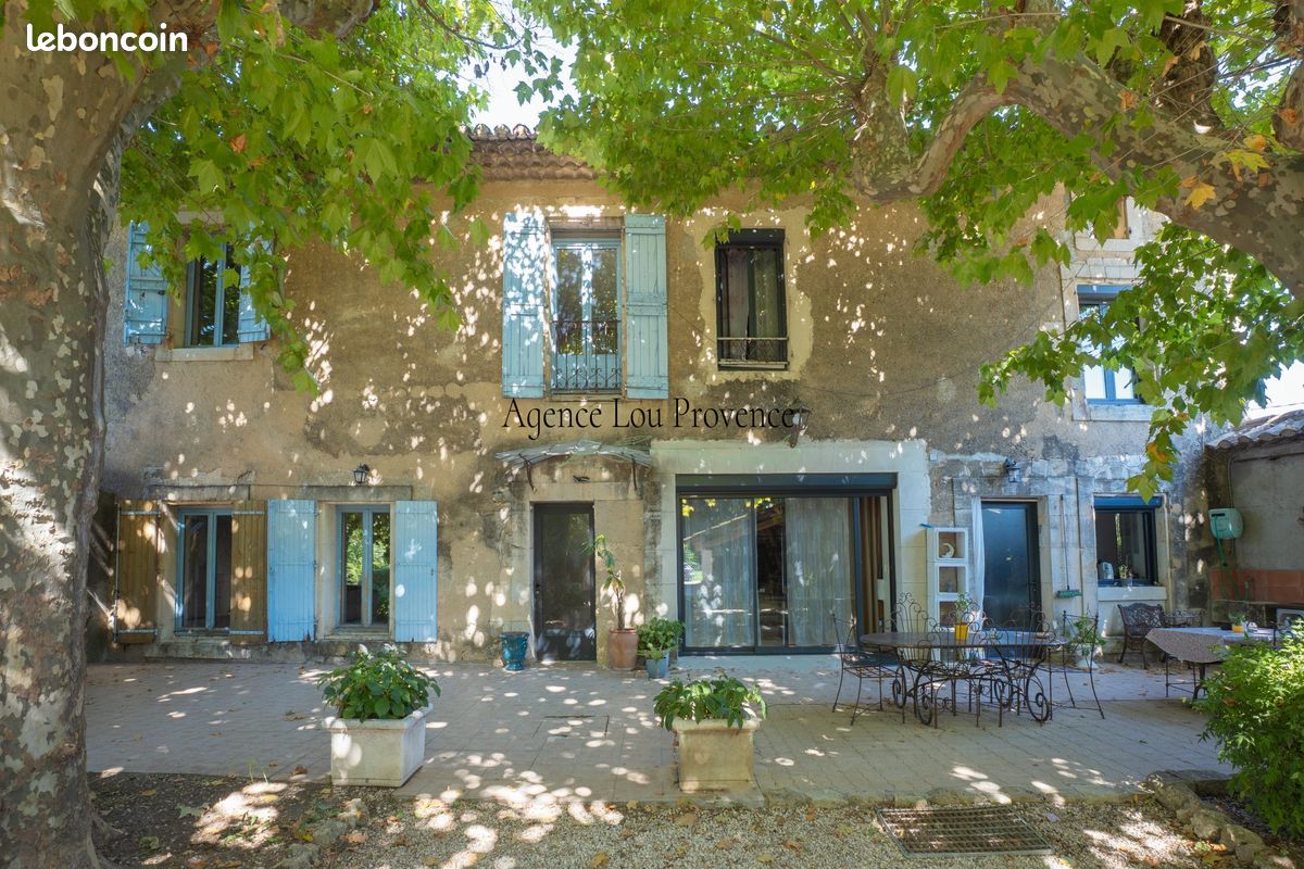 Maison 10 pièces 276 m² · à Cheval-Blanc · 276 m² · 720 000 €