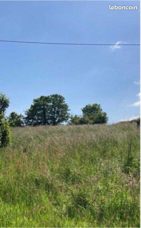 Terrain agricole · à Souleuvre en Bocage · 11 900 €