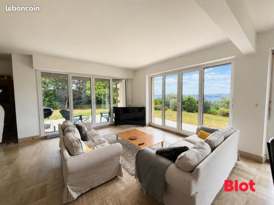 Maison 7 pièces 203 m² · à Plougastel-Daoulas · 203 m² · 2 350 €
