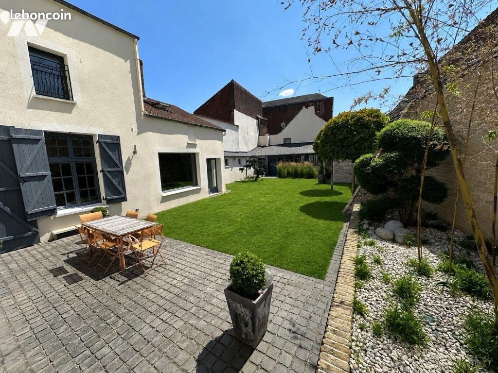 Maison 10 pièces 348 m² · à Saint-Omer · 348 m² · 568 750 €