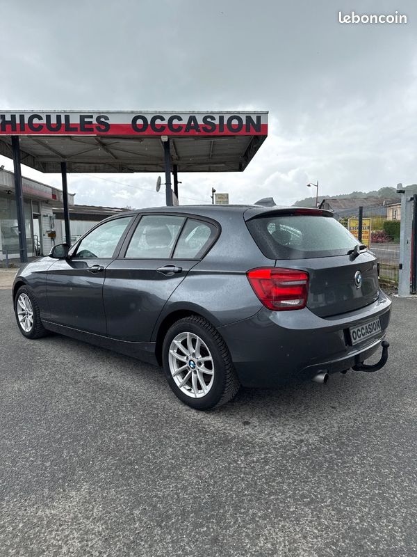 BMW SERIE 1 116d 2.0d 1152eme main excellent etat (image 5)