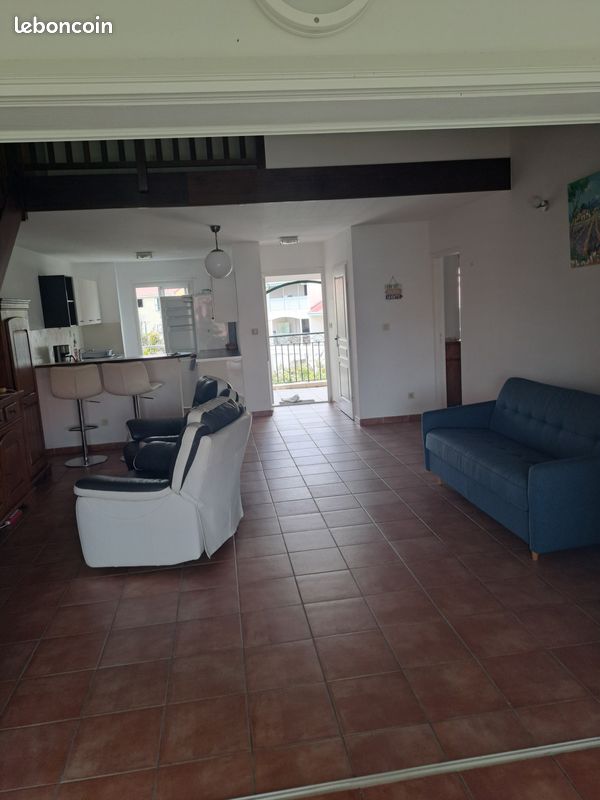Appartement 4 pièces 97 m² · à Le Gosier · 97 m² · 2 015 €/mois