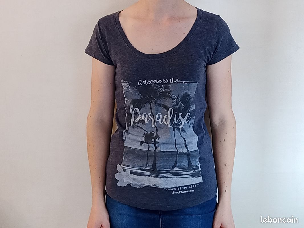 T-Shirt (image 1)