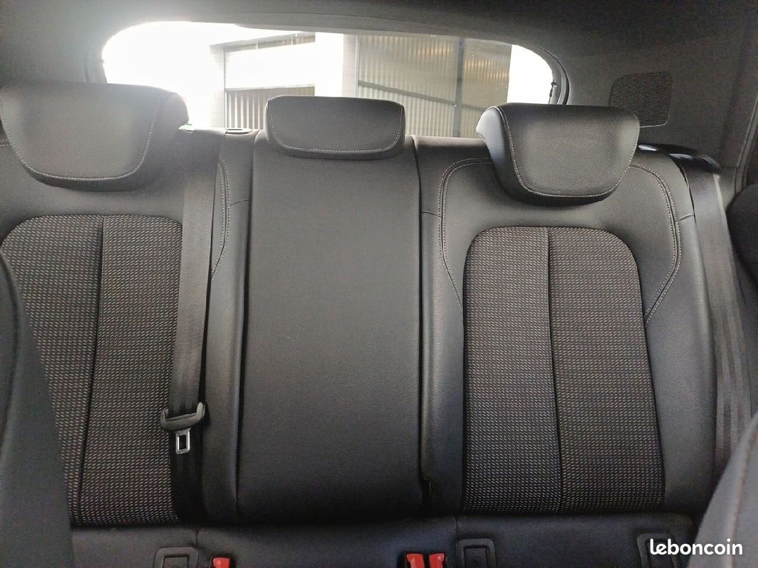 AUDI Q2 35 TFSI 150 S tronic 7 S line (image 19)