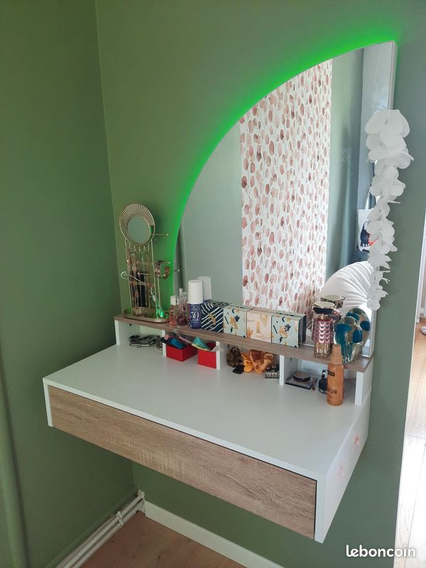 Coiffeuse murale (image 2)