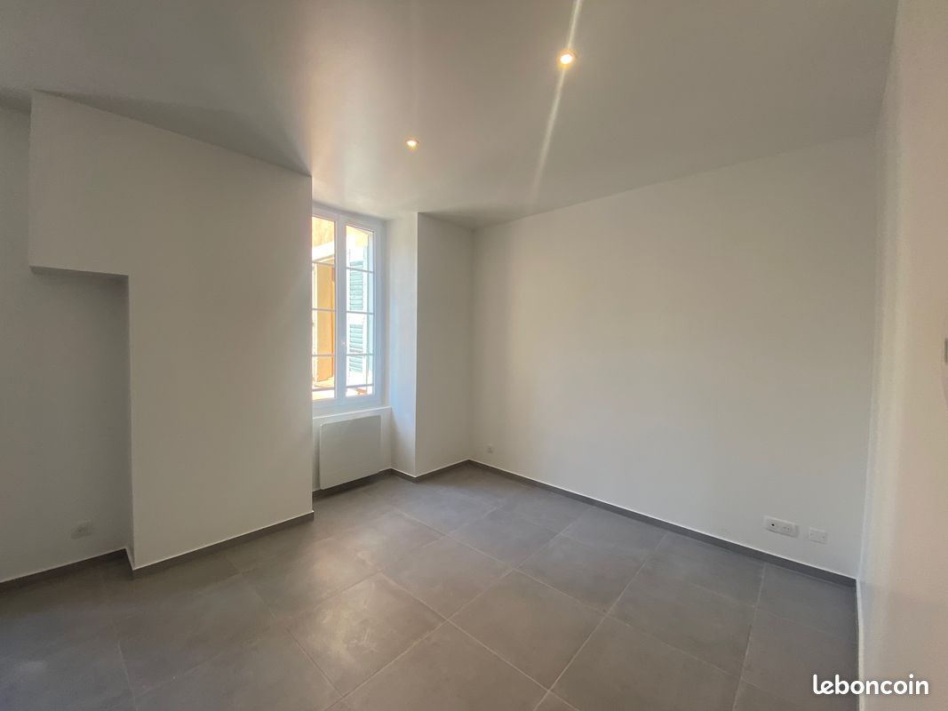 Appartement 2 pièces 31 m² · à Draguignan · 31 m² · 332 €/mois