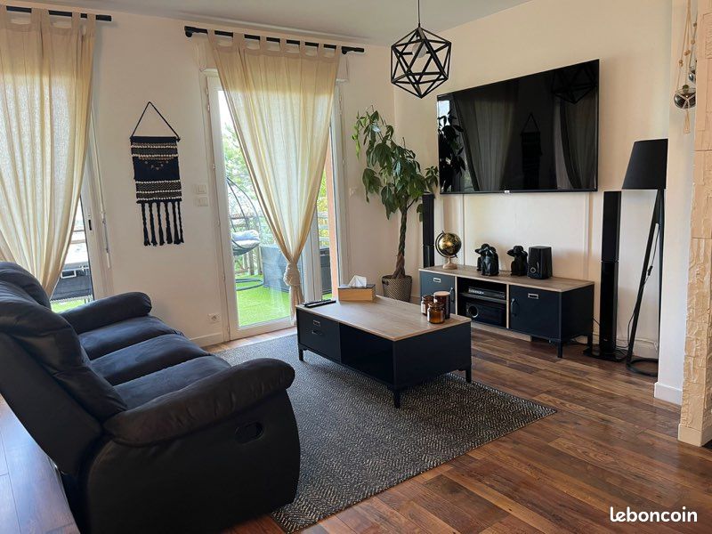 Appartement 3 pièces 80 m² · à Onet-le-Château · 80 m² · 870 €