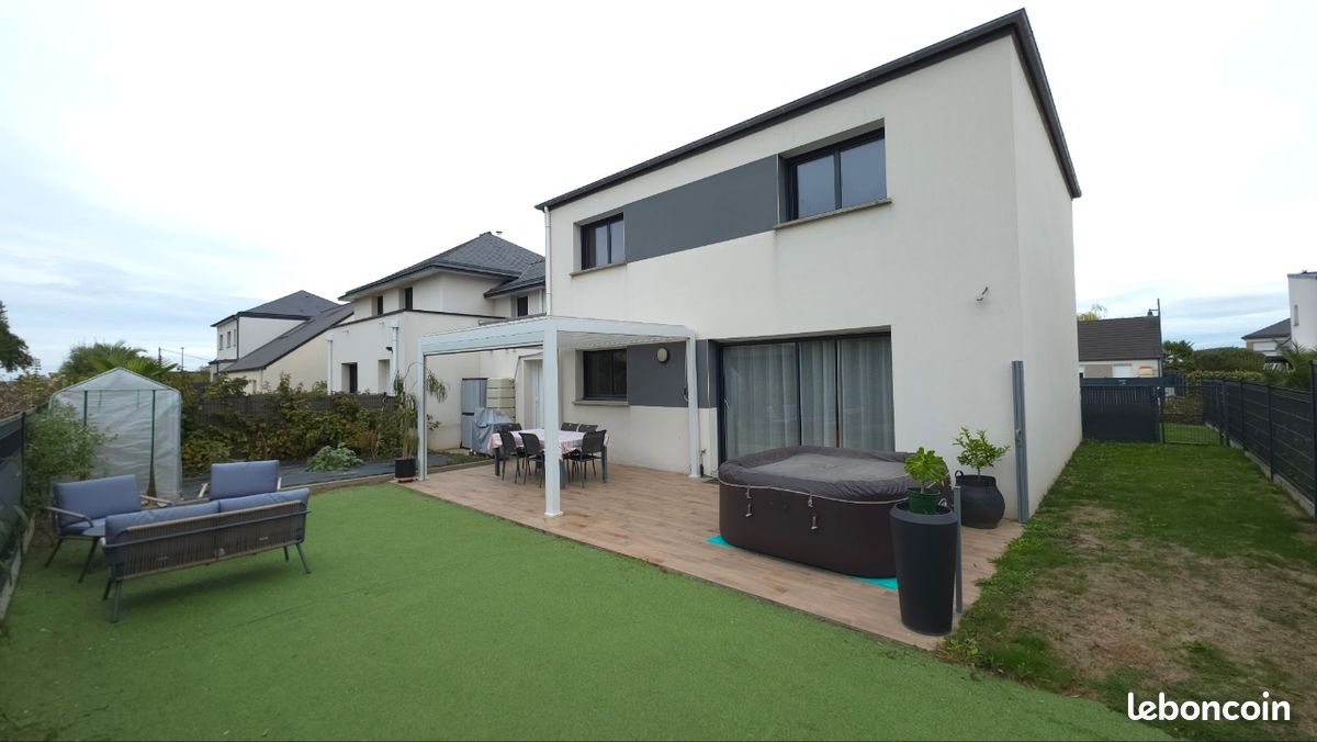 Maison 6 pièces 120 m² · à Bréal-sous-Montfort · 120 m² · 365 000 €