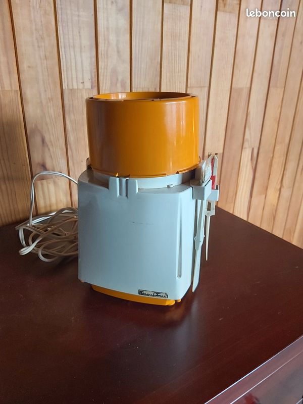 À vendre : robot hachoir Moulinex - Radio Mélodie