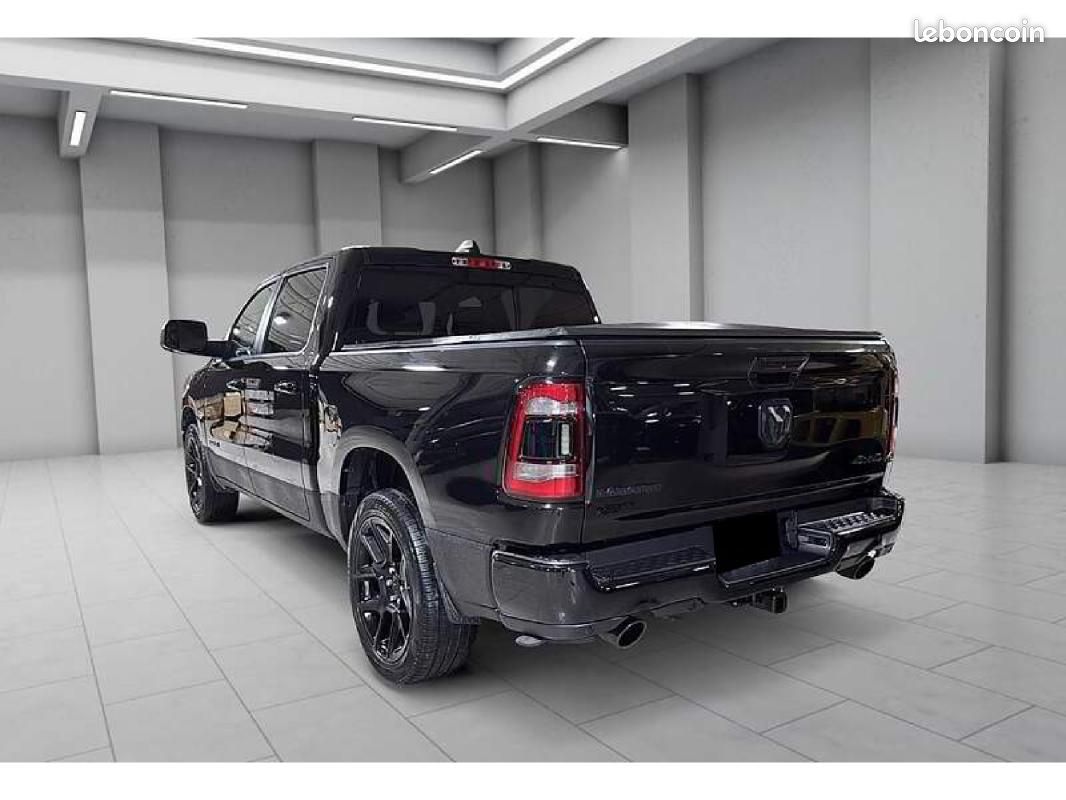 Dodge Ram LARAMIE NIGHT EDITION 77.800 TTC 5.7L V8 2024 (image 5)