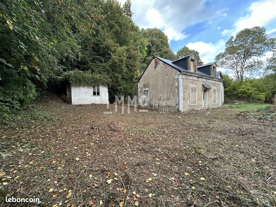 Maison 6 pièces 120 m² · à Flée · 120 m² · 54 900 €