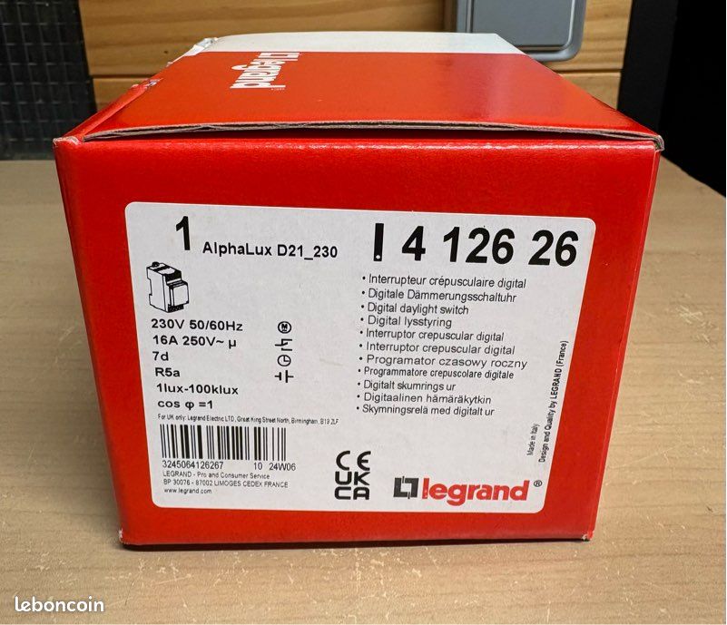 Legrand - Interrupteur crépusculaire avec cellule photoélectrique - 1200 W - 2 modules
