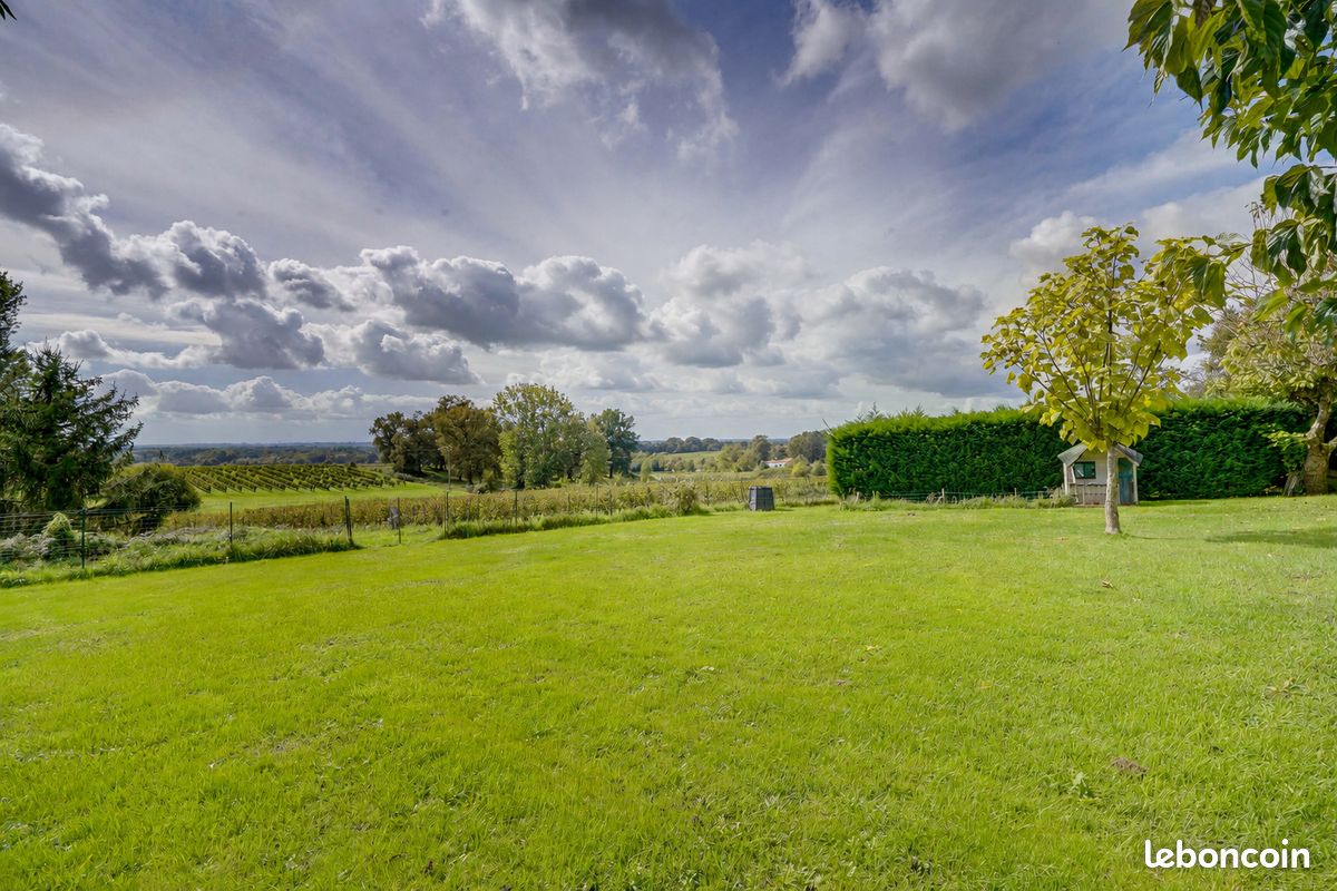 Terrain 2224 m² · à Saint-Savin · 2 224 m² · 69 000 €