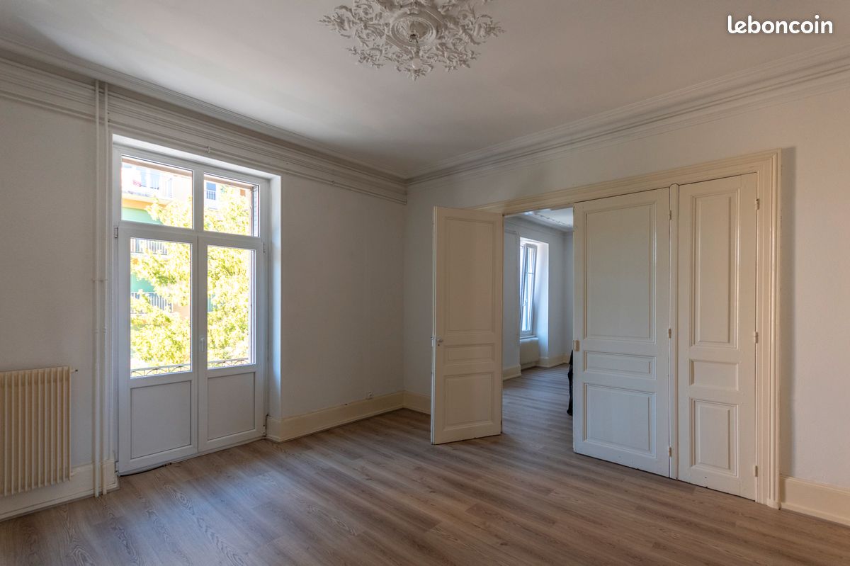 Appartement 6 pièces 135 m² · à Belfort · 135 m² · 1 100 €/mois