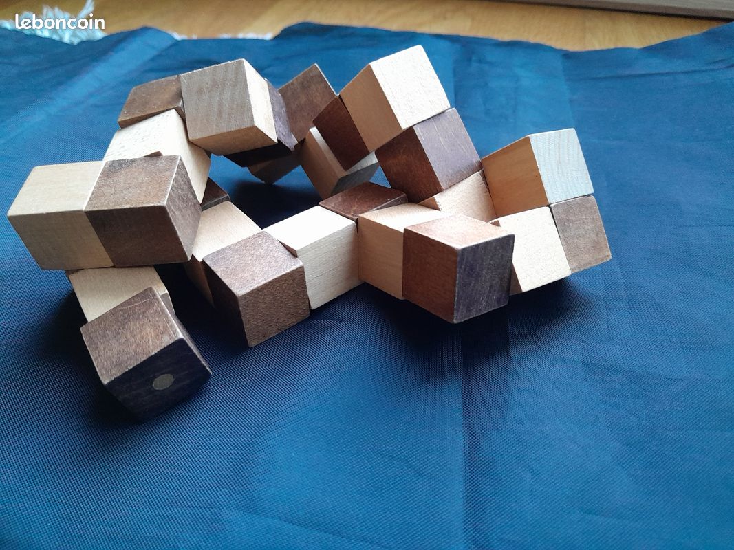 Casse tête en bois - Le cube élastique - (image 1)